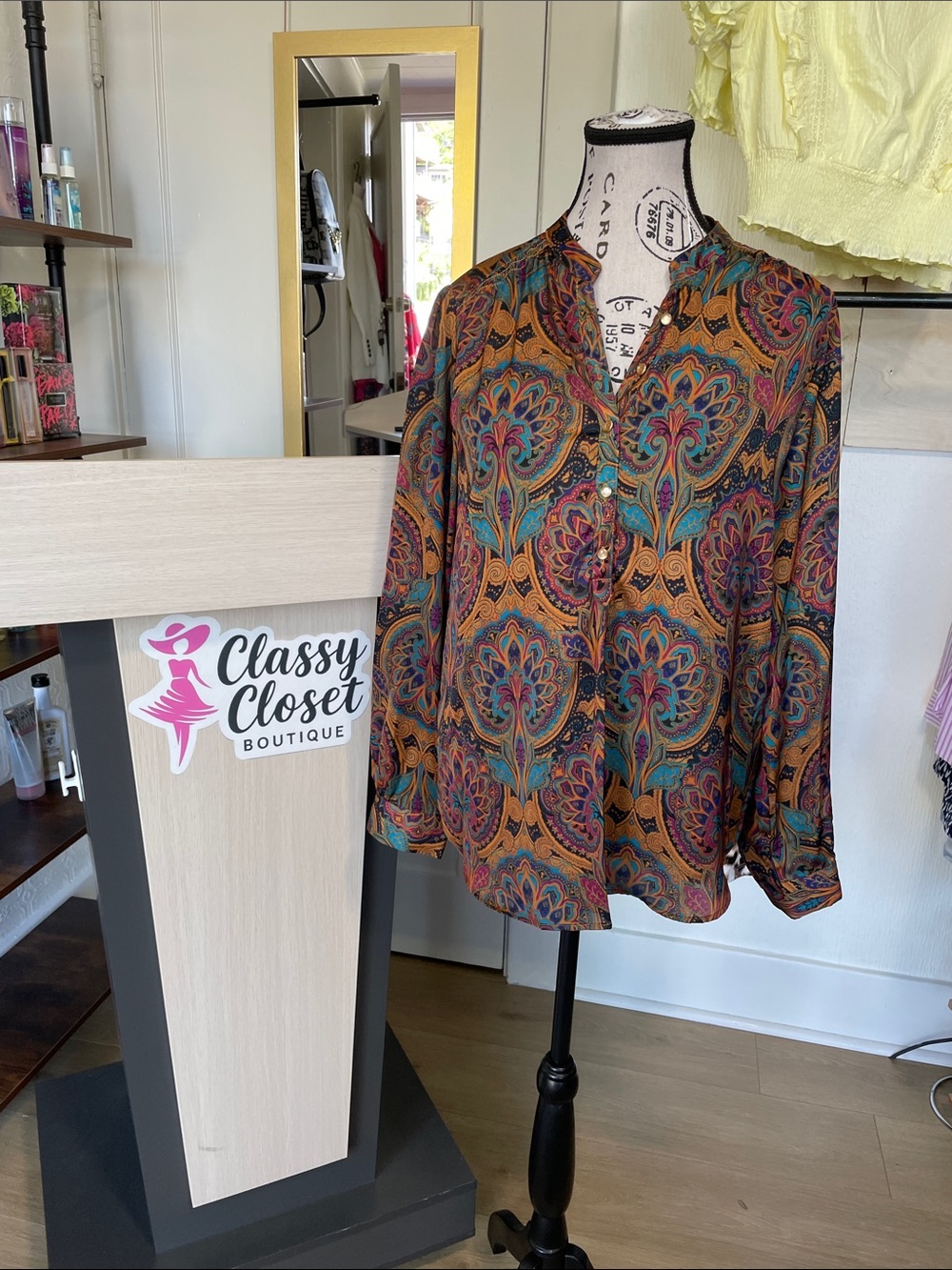 Apt. 9 Multicolor Paisley Button-Front Blouse